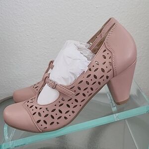 Chelsea. Crew Milan Mary Jane Retro Heels Size 38